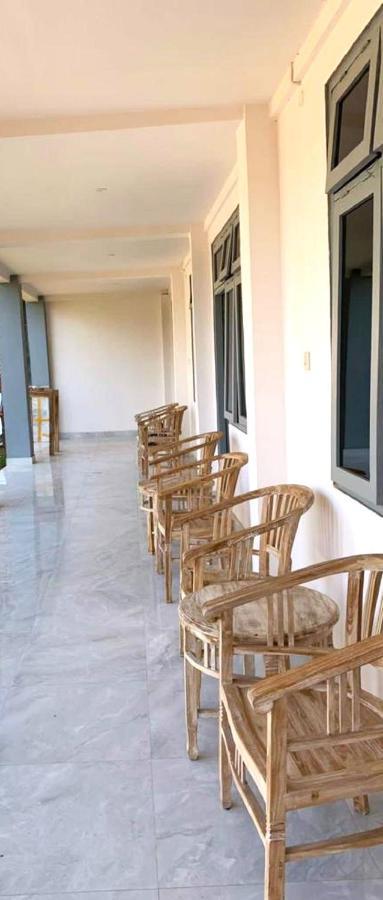 A-Manta Homestay ลาบวนบาโจ ภายนอก รูปภาพ