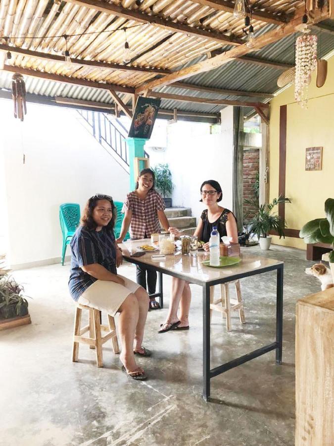 A-Manta Homestay ลาบวนบาโจ ภายนอก รูปภาพ